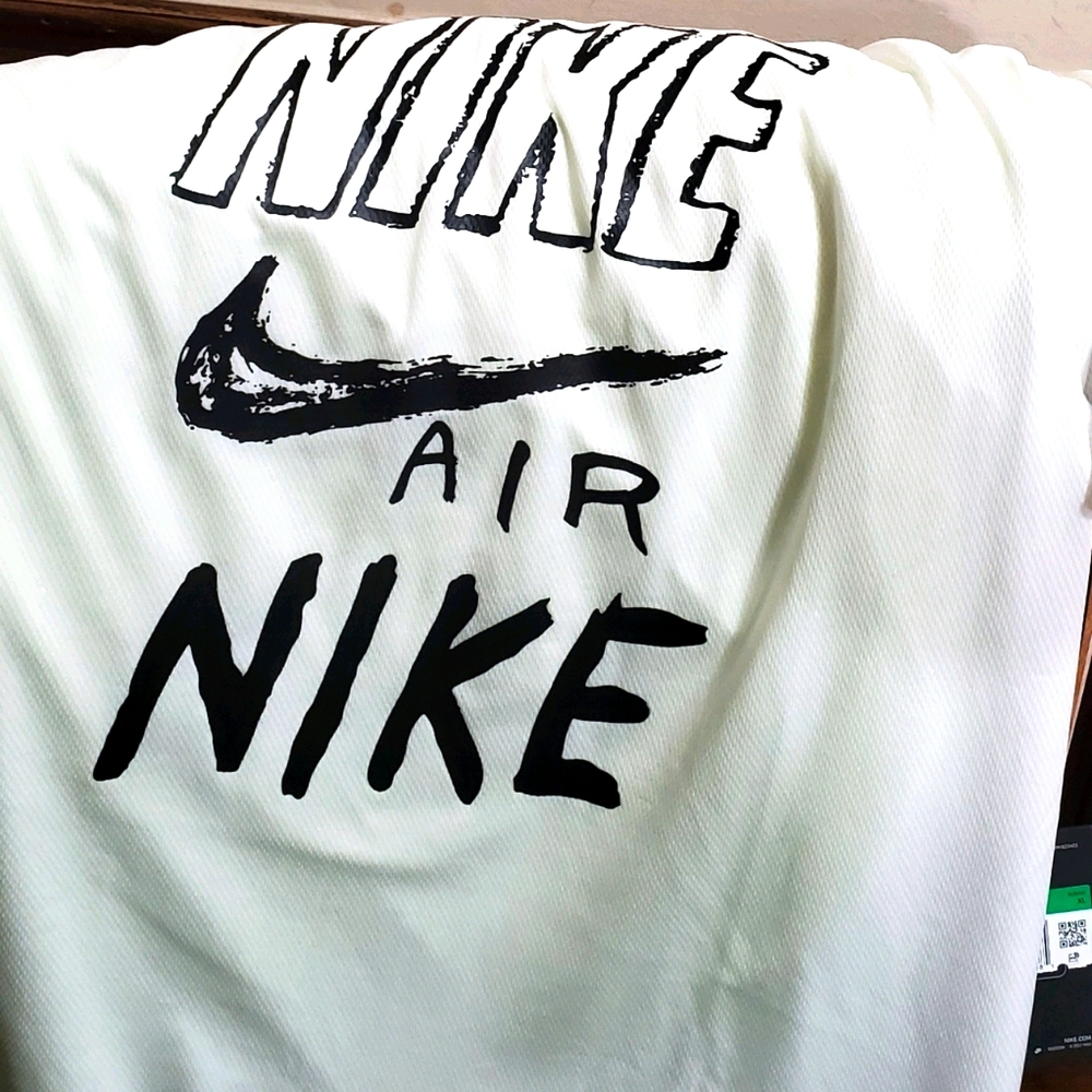 NIKE SHIRT